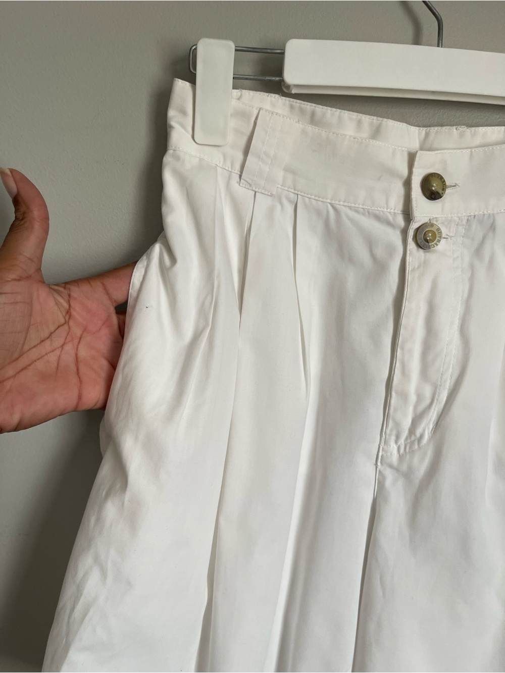 OUTBACK RED | Vintage White Pleated High-Waisted Shorts Sz 10 - Picture 5 of 11
